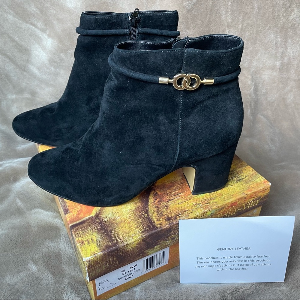 BELLA VITA Diaz Black Kid Suede Block Heel Booties with Chain link detail